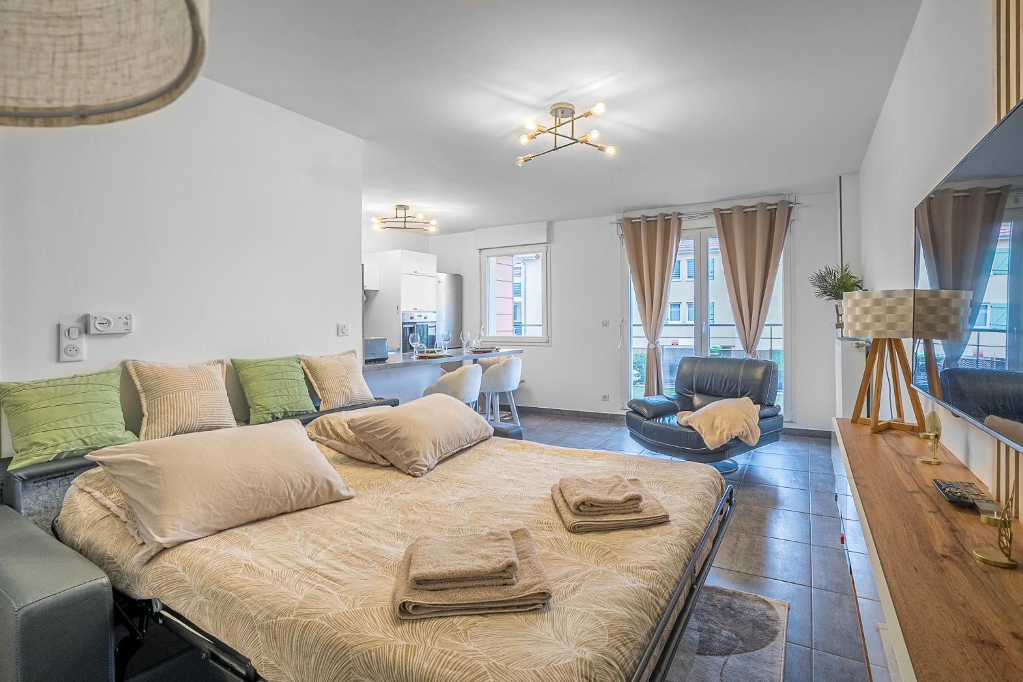 Spacieux - 4 Pers' - Balcon - 2 Lits - Parking Woippy Bagian luar foto